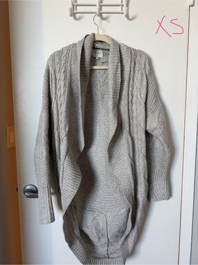 Cozy Open-Front Cable Knit Cardigan Sweater - Gray